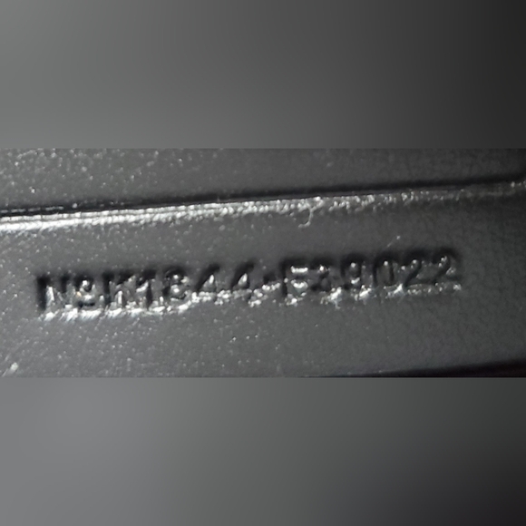 COACH CROSSGRAIN LAPTOP BAG - Picture 15 of 16